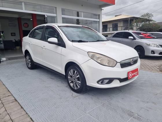 FIAT GRAND SIENA 1.4 MPI 8V FLEX 4P MANUAL FIAT GRAND SIENA 1.4 MPI 8V FLEX 4P MANUAL